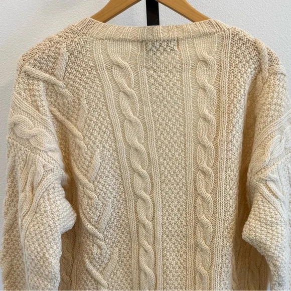 Vintage L.L. Bean Women's Cream Cable Knit Wool Fisherman Cardigan Sweater - Picture 6 of 11